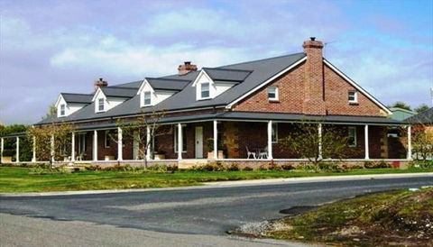 Aldermere Estate - Accommodation Redcliffe 0