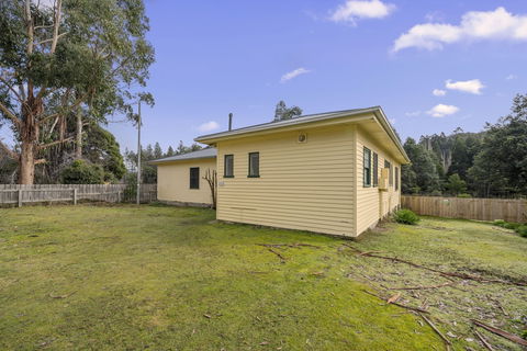 Giants Table And Cottages - Accommodation Redcliffe 0