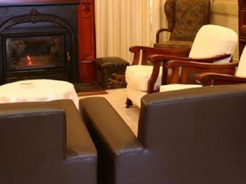 Tara House Bed & Breakfast - Accommodation Redcliffe 6
