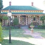 Tara House Bed & Breakfast - Accommodation Redcliffe 0