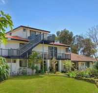 Martin Fields Beach Retreat - Accommodation Redcliffe