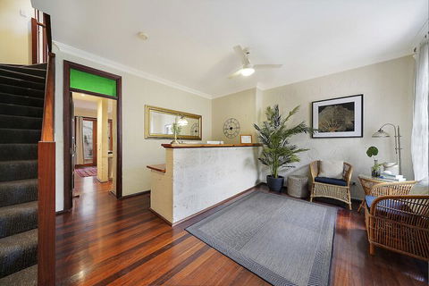 Port Mill Bed And Breakfast - Accommodation Redcliffe 2