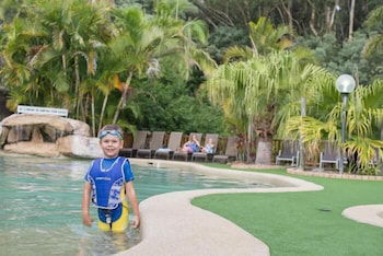 Avoca Beach NSW Accommodation Redcliffe