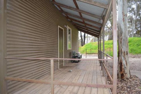 Bendigo Bush Cabins - Accommodation Redcliffe 6