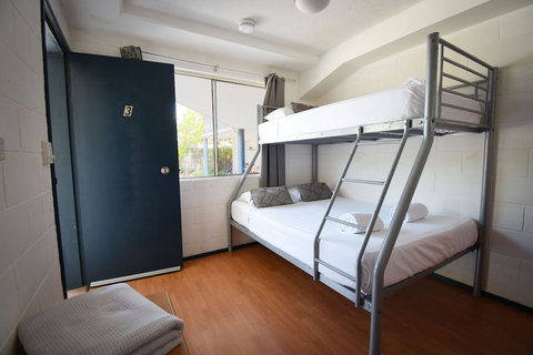 Caloundra Backpackers - Hostel - Accommodation Redcliffe 2