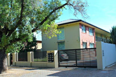 Adelaide DressCircle Apartments Childers Street - Accommodation Redcliffe 0