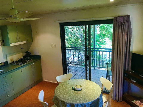 Lilyponds Holiday Park - Accommodation Redcliffe 6