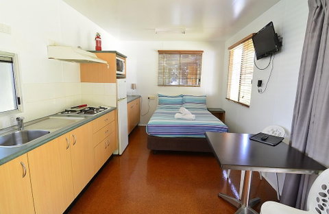 Lilyponds Holiday Park - Accommodation Redcliffe 4