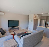 K Bay 7 - Accommodation Redcliffe