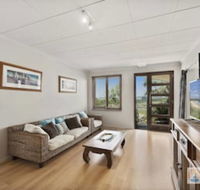 McAuleys Beach House - Accommodation Redcliffe