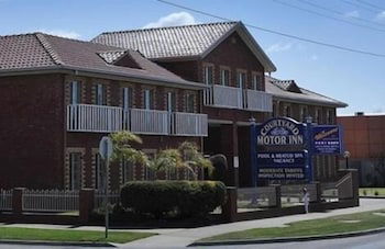 Courtyard Motor Inn - Accommodation Redcliffe 0