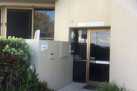 Sandrift Beachfront Apartments - Accommodation Redcliffe 1