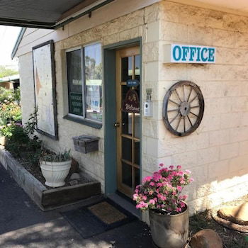 Oasis Motel Peak Hill - Accommodation Redcliffe 0