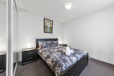 Cote DAzur Resort - Accommodation Redcliffe 1