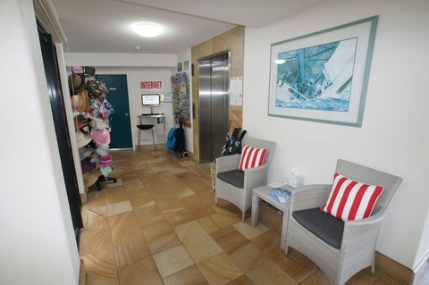 Windward Passage Holiday Apartments - Accommodation Redcliffe 3