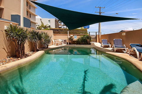 Windward Passage Holiday Apartments - Accommodation Redcliffe 1