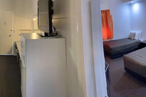 Orana Windmill Motel - Accommodation Redcliffe 5