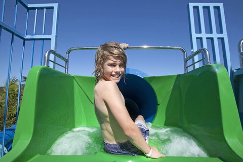 North Star Holiday Resort - Accommodation Redcliffe 4