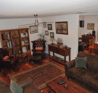 The Pommy Tree - Accommodation Redcliffe