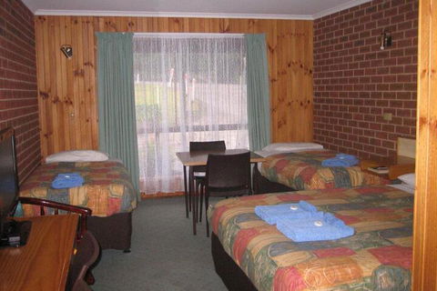 Orbost Country Road Motor Inn - Accommodation Redcliffe 2