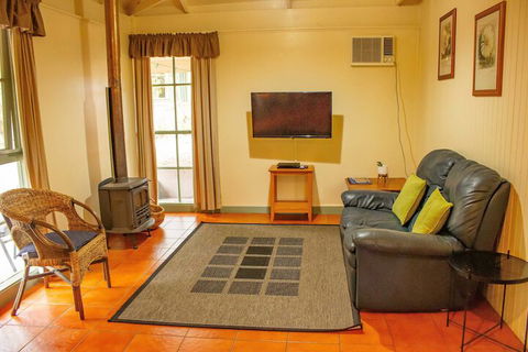 Kalimna Woods Cottages - Accommodation Redcliffe 7