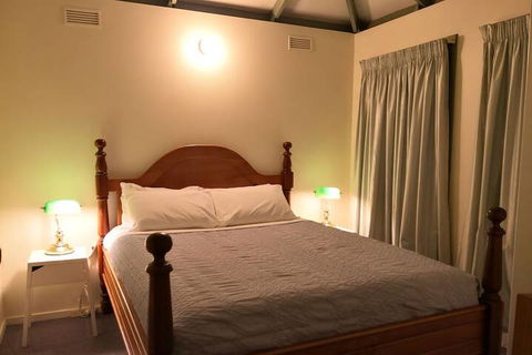Kalimna Woods Cottages - Accommodation Redcliffe 6