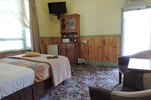 Snug As A Bug Motel - Accommodation Redcliffe 4