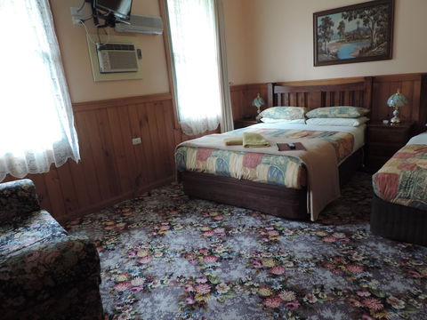 Snug As A Bug Motel - Accommodation Redcliffe 5