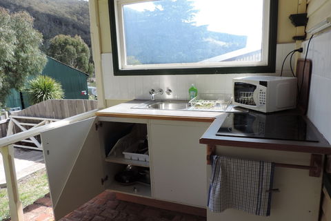 Snug As A Bug Motel - Accommodation Redcliffe 3