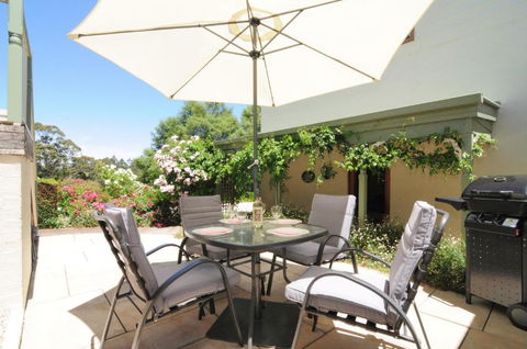Daisy Cottage - Accommodation Redcliffe 3
