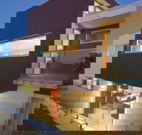 Alouarn Apartment 2 - Accommodation Redcliffe