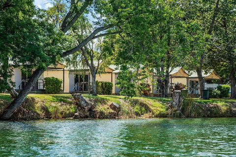 Discovery Parks â€“ Lake Kununurra - Accommodation Redcliffe 1