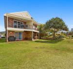 On the Beach at Hastings Point - Accommodation Redcliffe