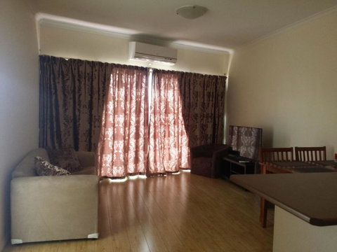 Westside Serviced Apartments - Accommodation Redcliffe 6