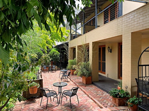 CocknBull Boutique Hotel - Accommodation Redcliffe 4