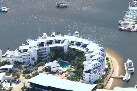Bluewater Point Resort - Accommodation Redcliffe 2