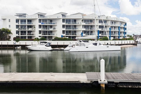 Bluewater Point Resort - Accommodation Redcliffe 3