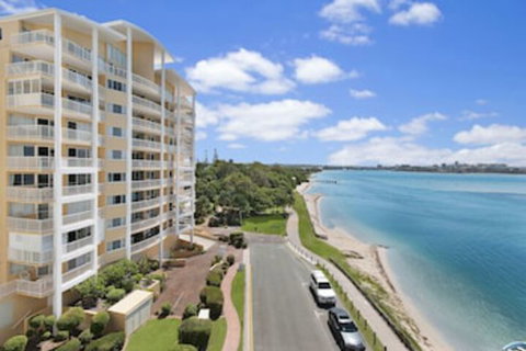 Riviere On Golden Beach - Accommodation Redcliffe 0