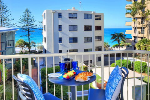 Surf Dance - Accommodation Redcliffe 7
