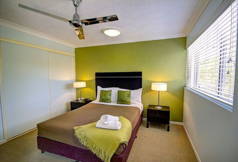 Seacove Resort - Accommodation Redcliffe 5