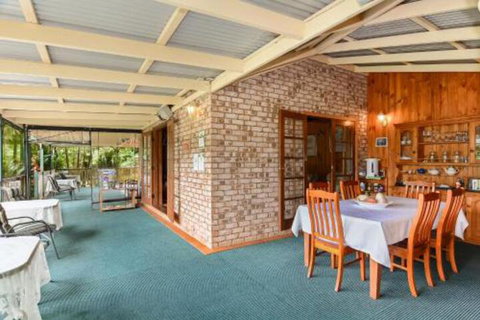 Peppertree Cottage - Accommodation Redcliffe 7