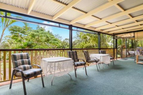 Peppertree Cottage - Accommodation Redcliffe 5