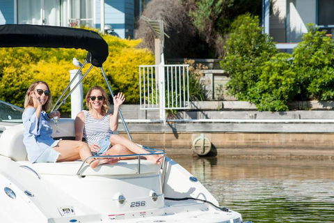 Captains Cove Resort - Accommodation Redcliffe 5