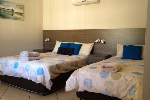 Central Motel Nelson Bay - Accommodation Redcliffe 7