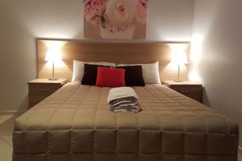 Central Motel Nelson Bay - Accommodation Redcliffe 0