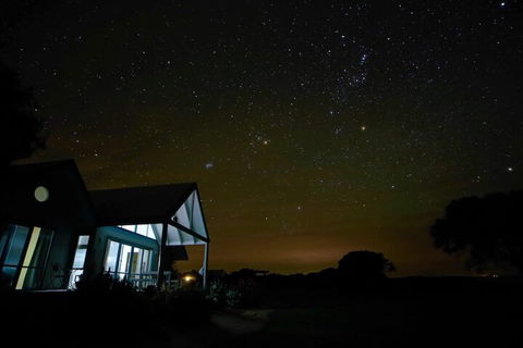 Bear Gully Coastal Cottages - Accommodation Redcliffe 2