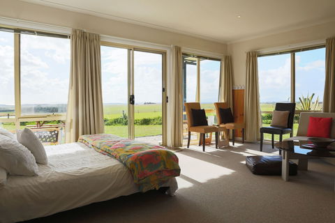 Buln Buln Cabins - Accommodation Redcliffe 0