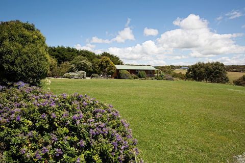 Buln Buln Cabins - Accommodation Redcliffe 5