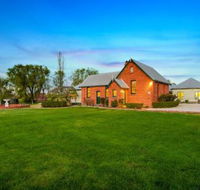 Woodend Old School House - Accommodation Redcliffe
