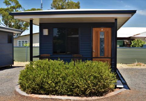 Pick A Box Motel - Accommodation Redcliffe 1